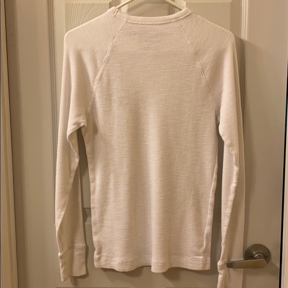 American Eagle, men’s white thermal top size Small - Picture 3 of 4